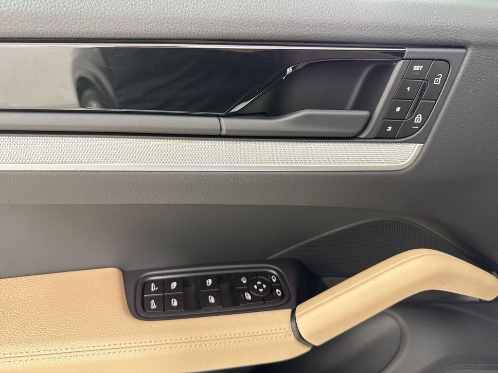 2026 Porsche Cayenne AWD
