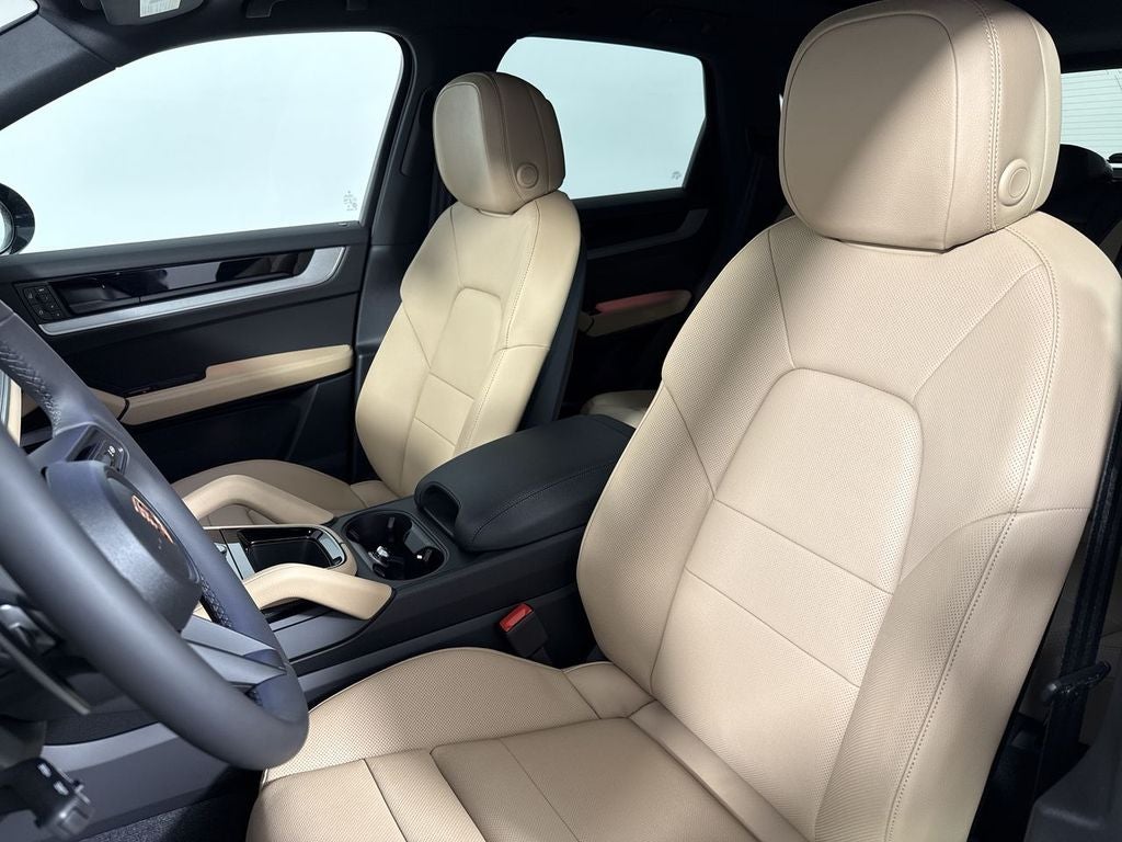 2026 Porsche Cayenne AWD