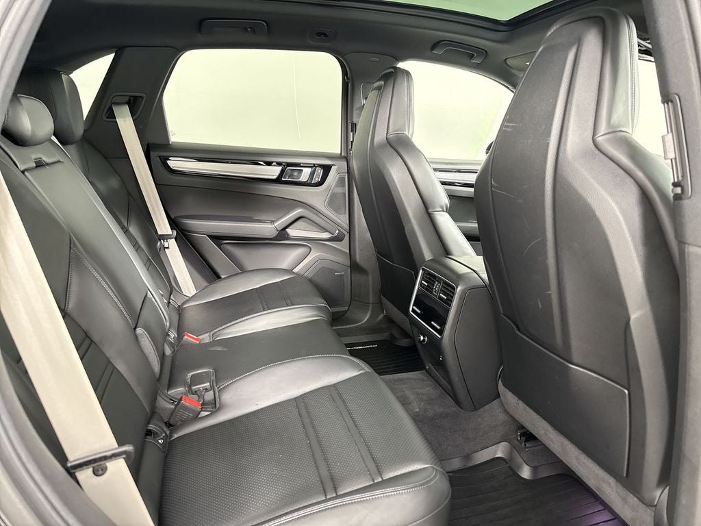 2023 Porsche Cayenne AWD