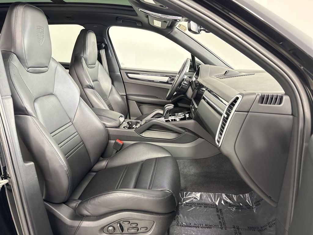 2023 Porsche Cayenne AWD