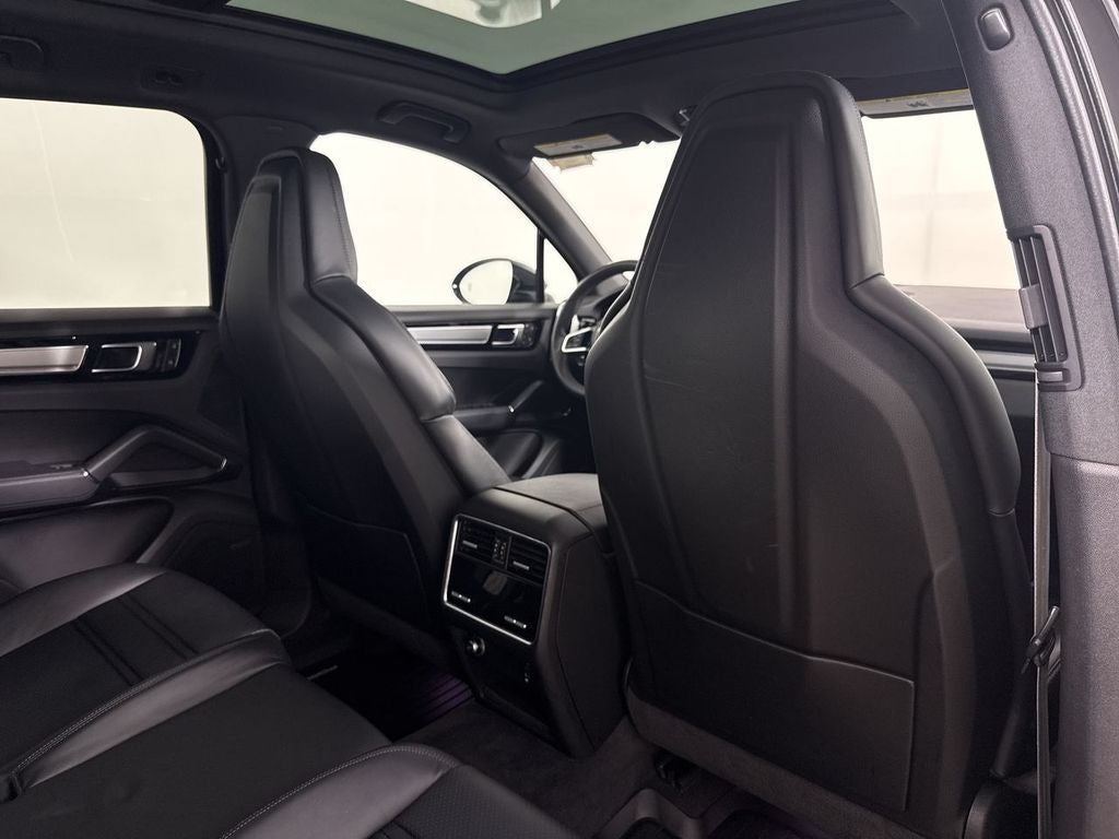 2023 Porsche Cayenne AWD