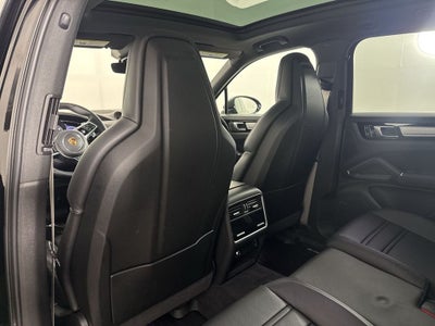 2023 Porsche Cayenne AWD