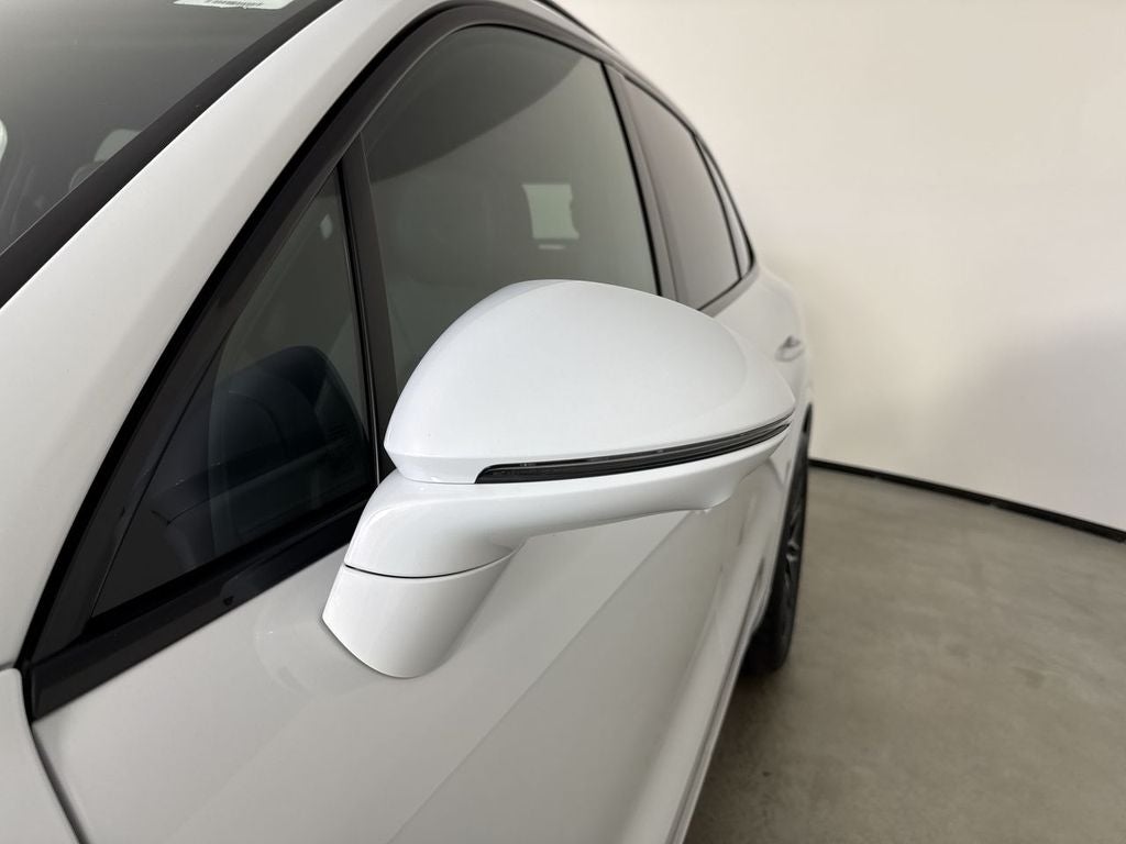 2026 Porsche Cayenne AWD