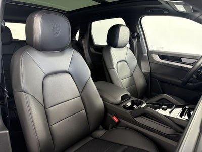 2026 Porsche Cayenne AWD
