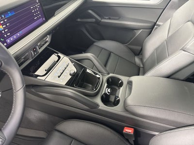 2026 Porsche Cayenne AWD
