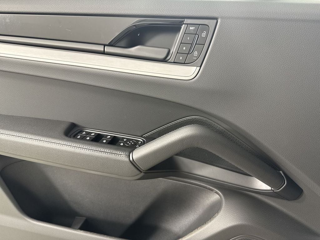 2026 Porsche Cayenne AWD