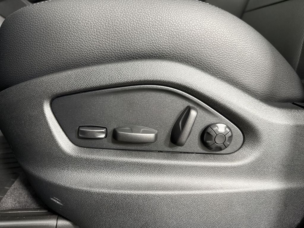 2026 Porsche Cayenne AWD