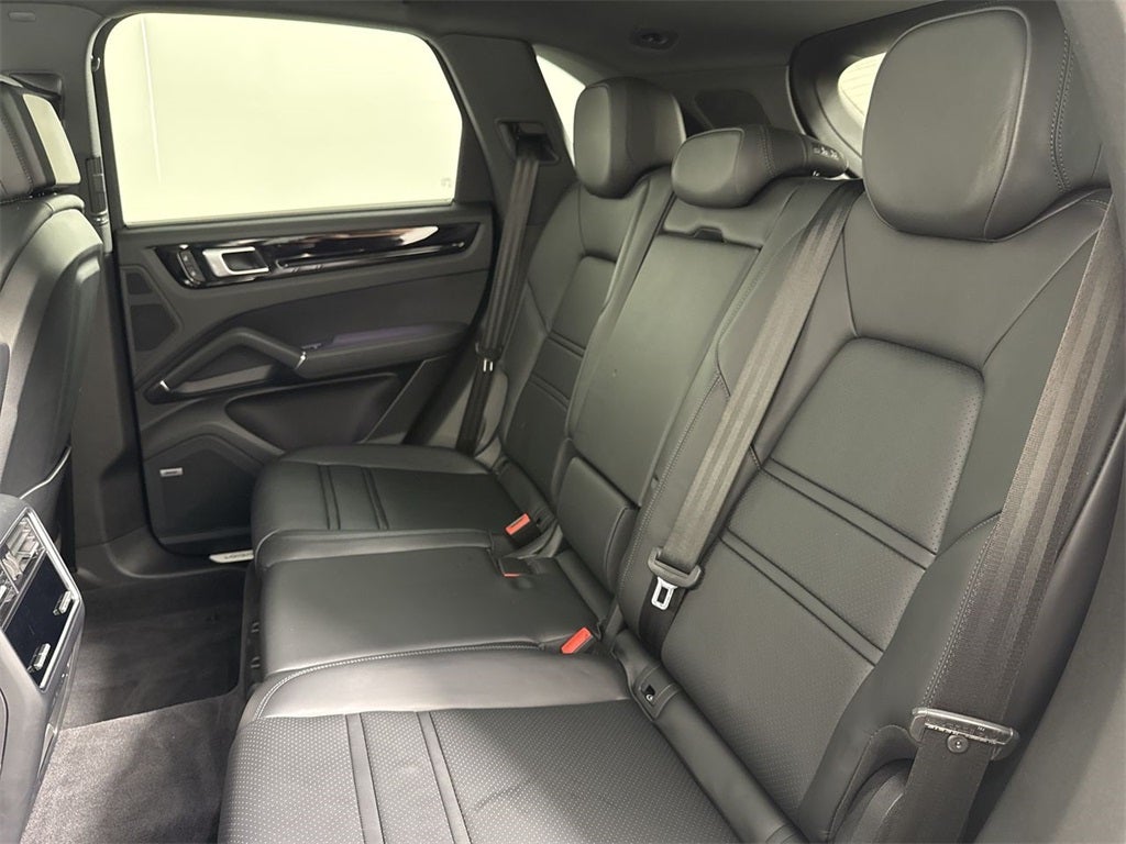 2022 Porsche Cayenne AWD