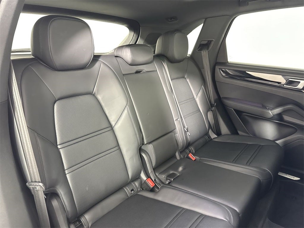 2022 Porsche Cayenne AWD