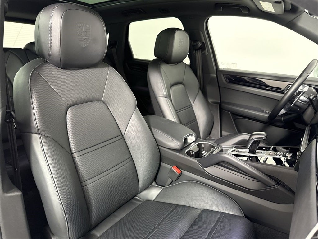 2022 Porsche Cayenne AWD