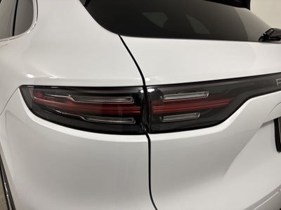 2023 Porsche Cayenne Platinum Edition