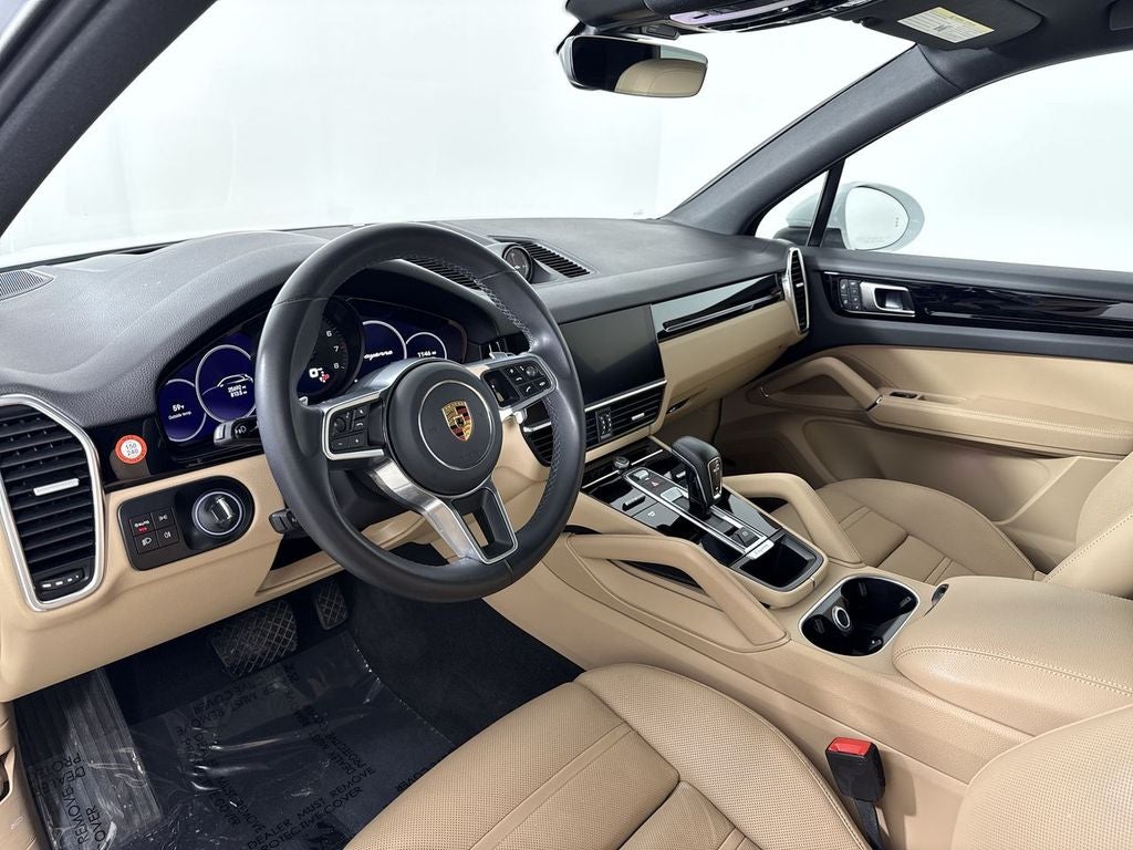 2023 Porsche Cayenne Platinum Edition