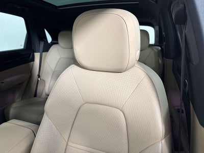 2023 Porsche Cayenne Platinum Edition