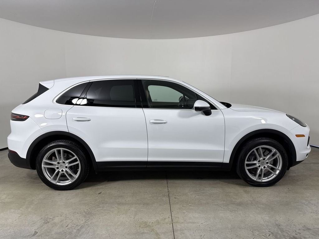 2023 Porsche Cayenne Platinum Edition