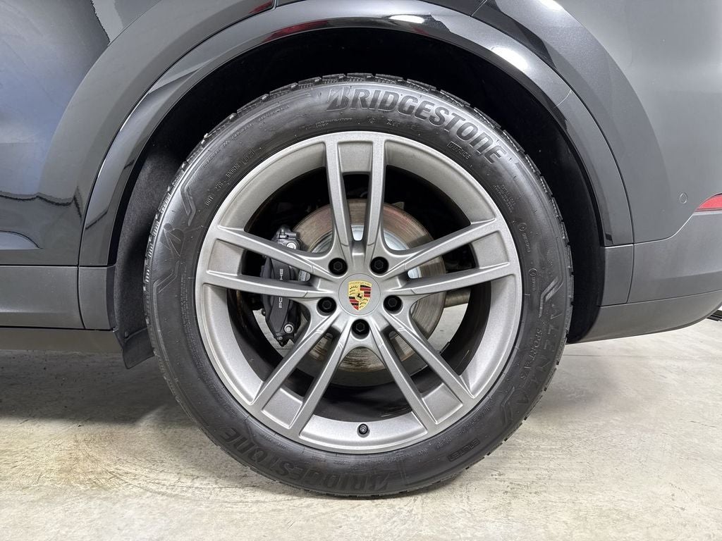 2024 Porsche Cayenne AWD