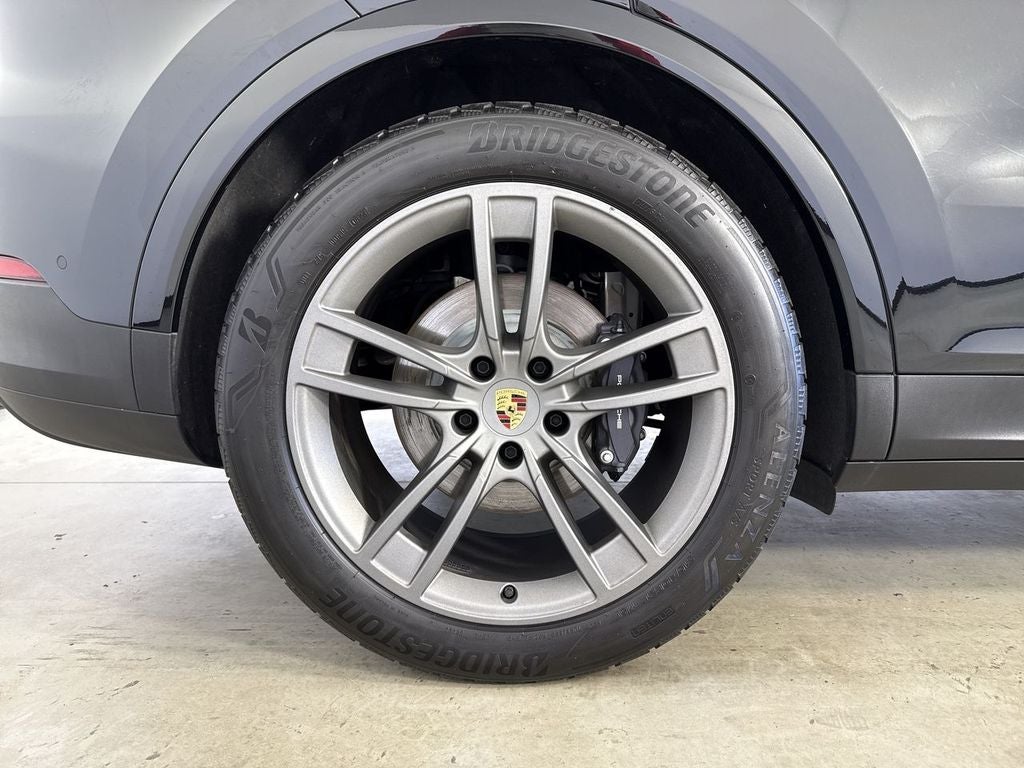 2024 Porsche Cayenne AWD