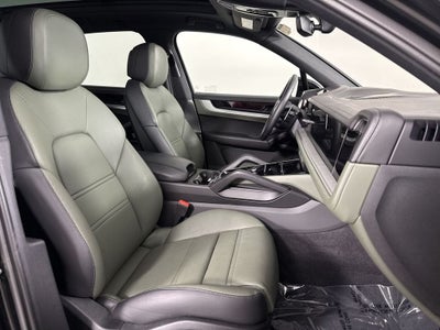 2024 Porsche Cayenne AWD