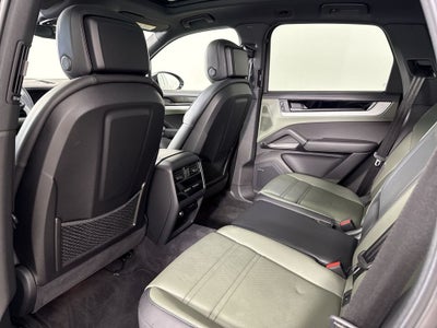 2024 Porsche Cayenne AWD