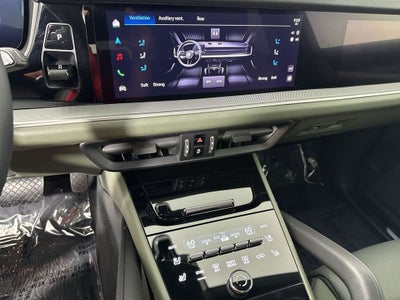 2024 Porsche Cayenne AWD