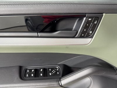 2024 Porsche Cayenne AWD