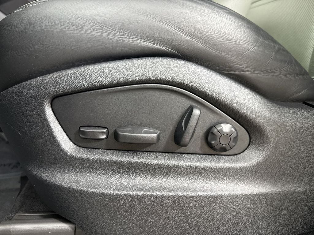 2024 Porsche Cayenne AWD