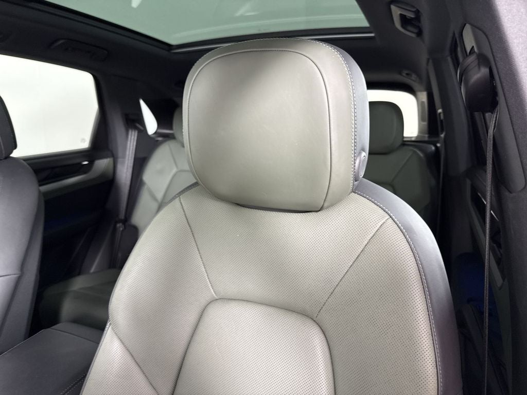 2024 Porsche Cayenne AWD