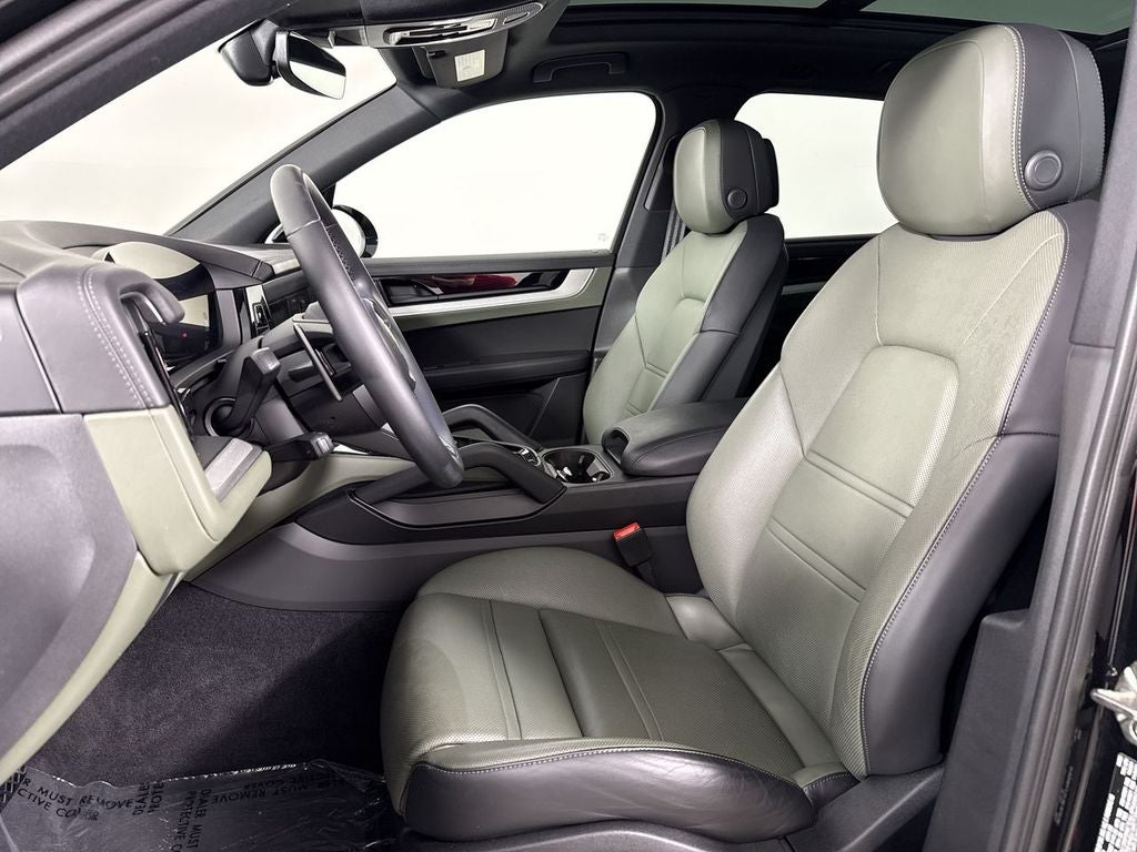 2024 Porsche Cayenne AWD