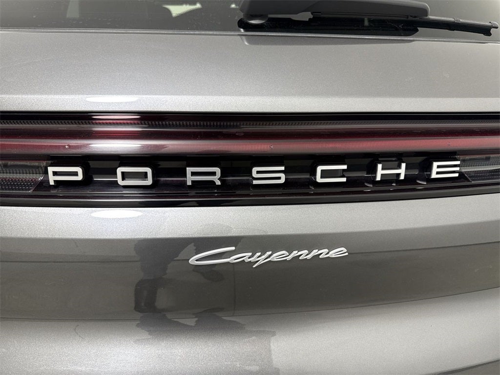 2025 Porsche Cayenne AWD