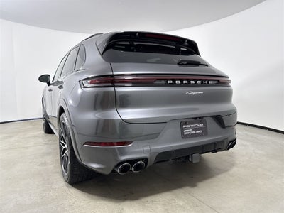 2025 Porsche Cayenne AWD