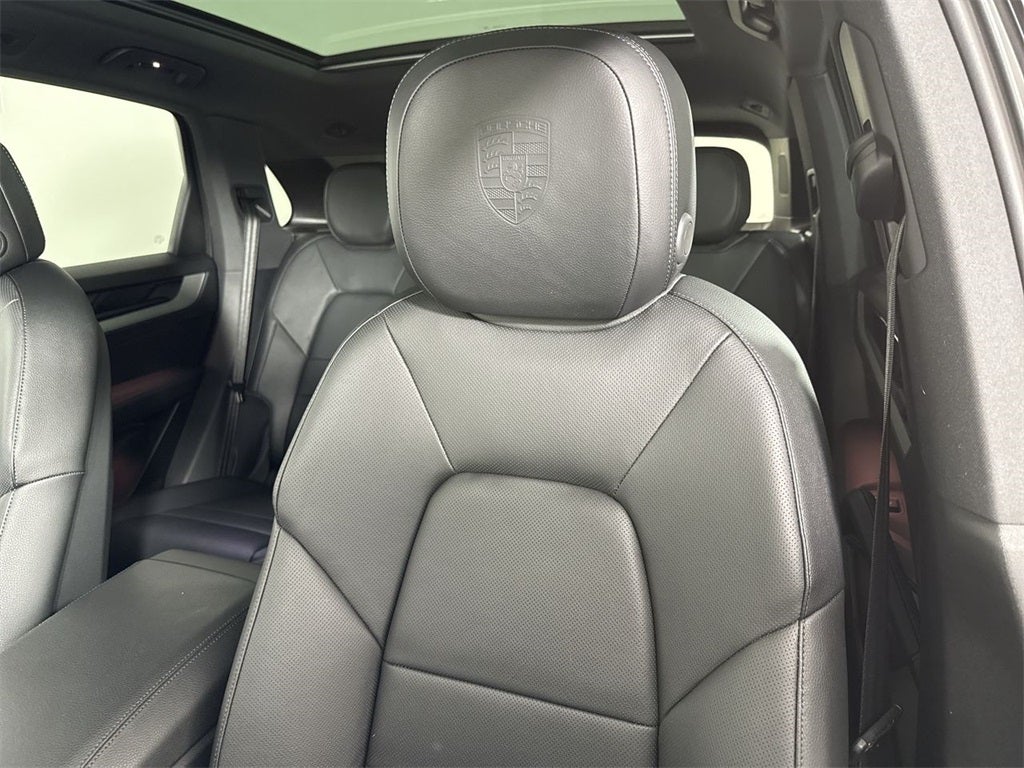 2025 Porsche Cayenne AWD