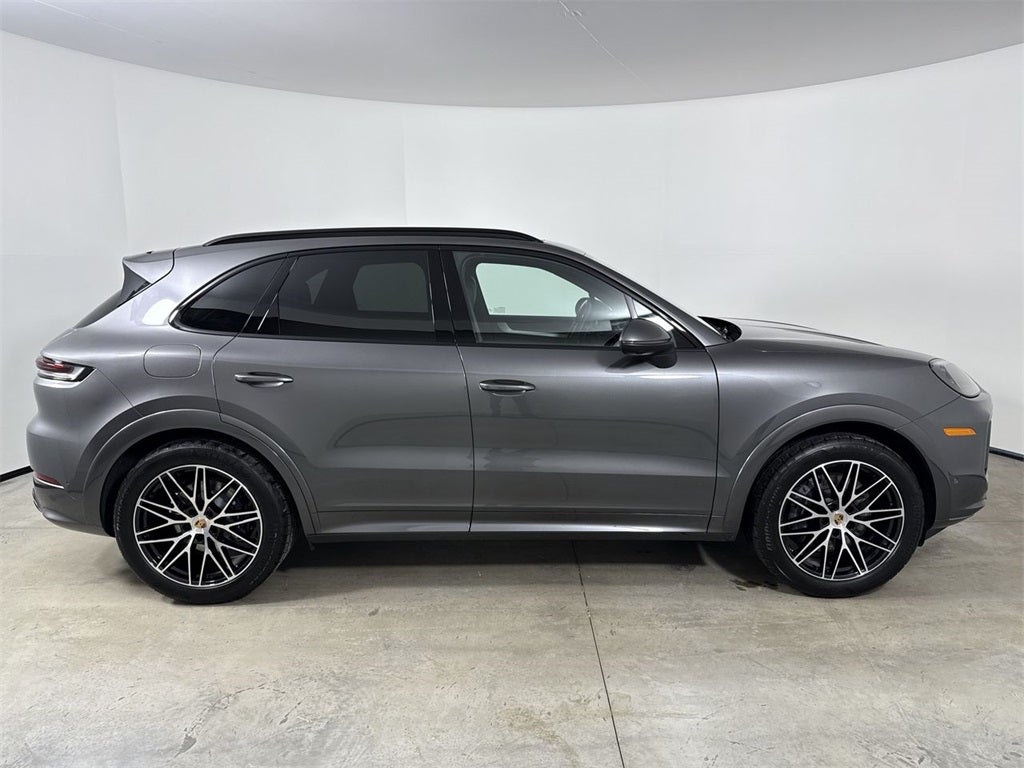 2025 Porsche Cayenne AWD