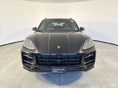2025 Porsche Cayenne AWD
