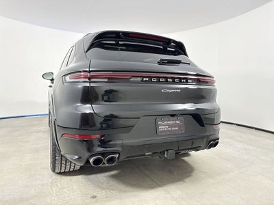 2025 Porsche Cayenne AWD