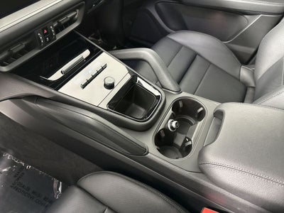 2025 Porsche Cayenne AWD