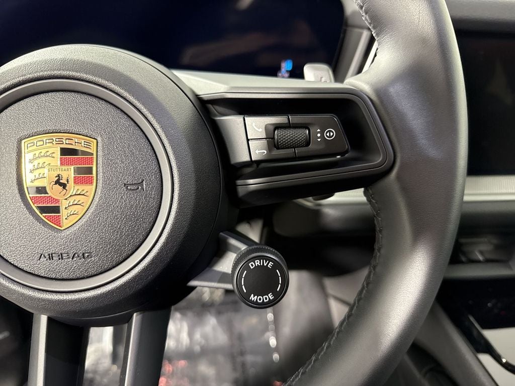 2025 Porsche Cayenne AWD