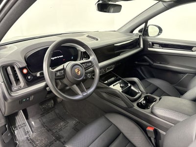 2025 Porsche Cayenne AWD