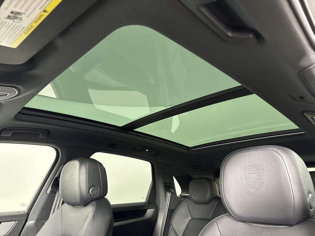 2025 Porsche Cayenne AWD