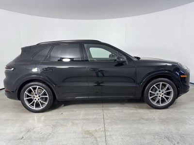 2025 Porsche Cayenne AWD