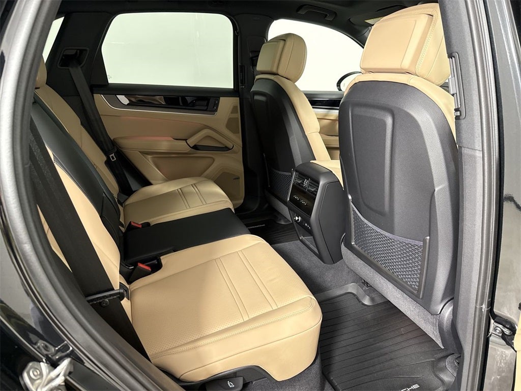 2026 Porsche Cayenne AWD