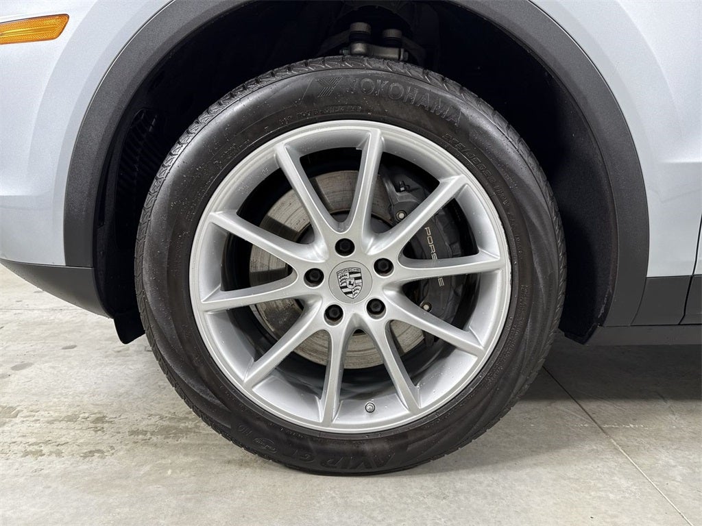 2023 Porsche Cayenne Platinum Edition