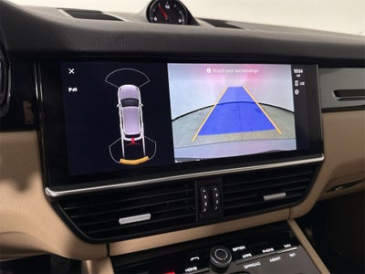 2023 Porsche Cayenne Platinum Edition