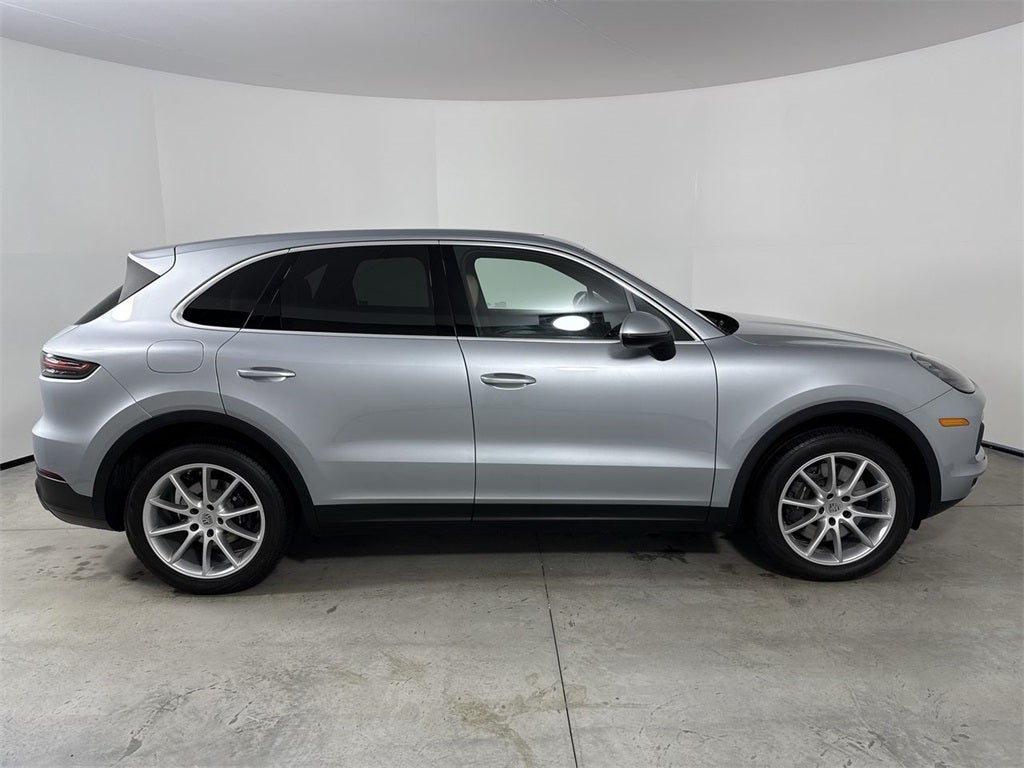 2023 Porsche Cayenne Platinum Edition