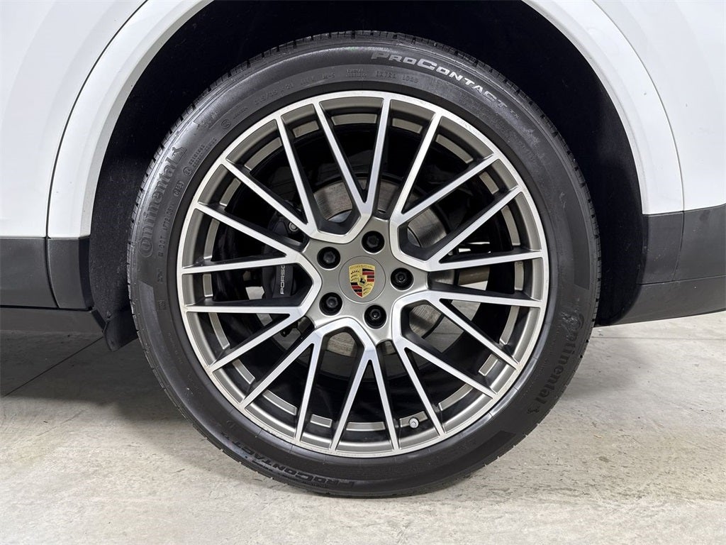 2023 Porsche Cayenne Platinum Edition