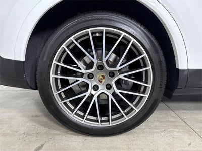 2023 Porsche Cayenne Platinum Edition