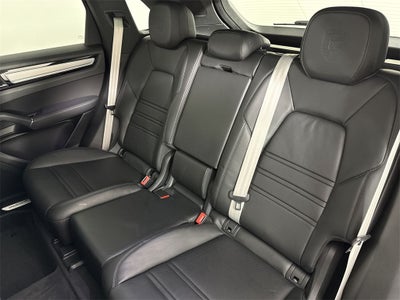 2023 Porsche Cayenne Platinum Edition