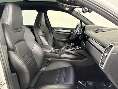 2023 Porsche Cayenne Platinum Edition