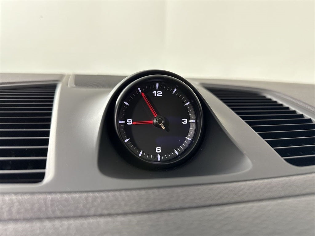 2023 Porsche Cayenne Platinum Edition