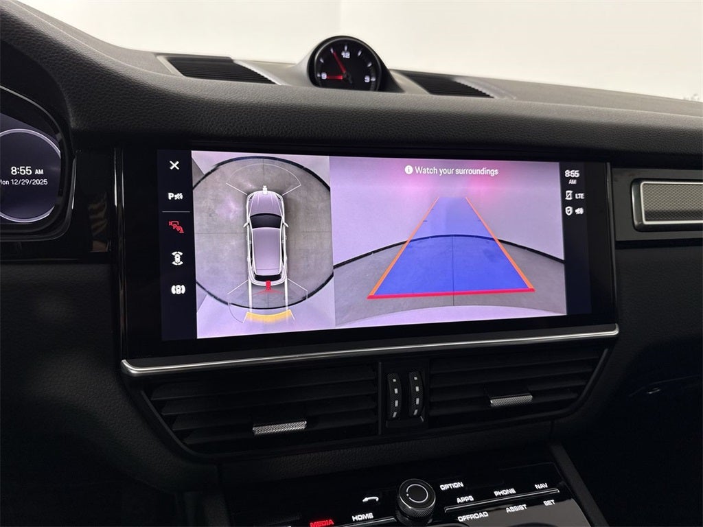 2023 Porsche Cayenne Platinum Edition