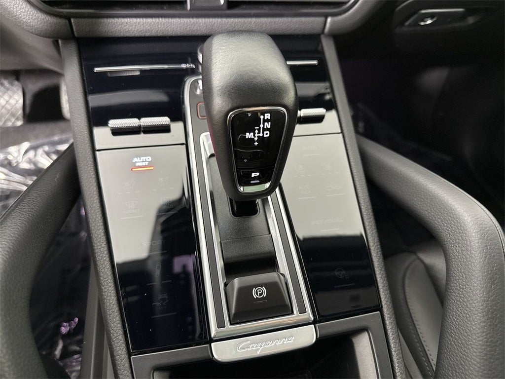 2023 Porsche Cayenne Platinum Edition