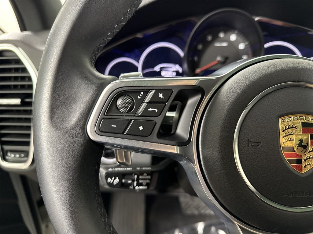 2023 Porsche Cayenne Platinum Edition